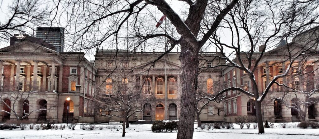 https://en.wikipedia.org/wiki/Osgoode_Hall
